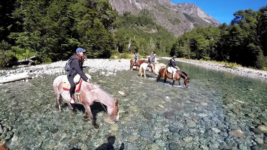 Cabalgata por el Valle del Azul — imagen 2