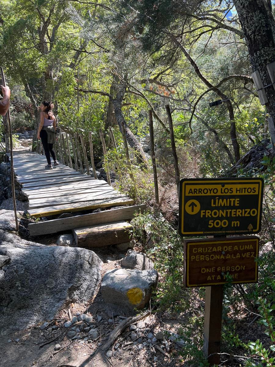 Sendero Los Hitos — Límite con Chile